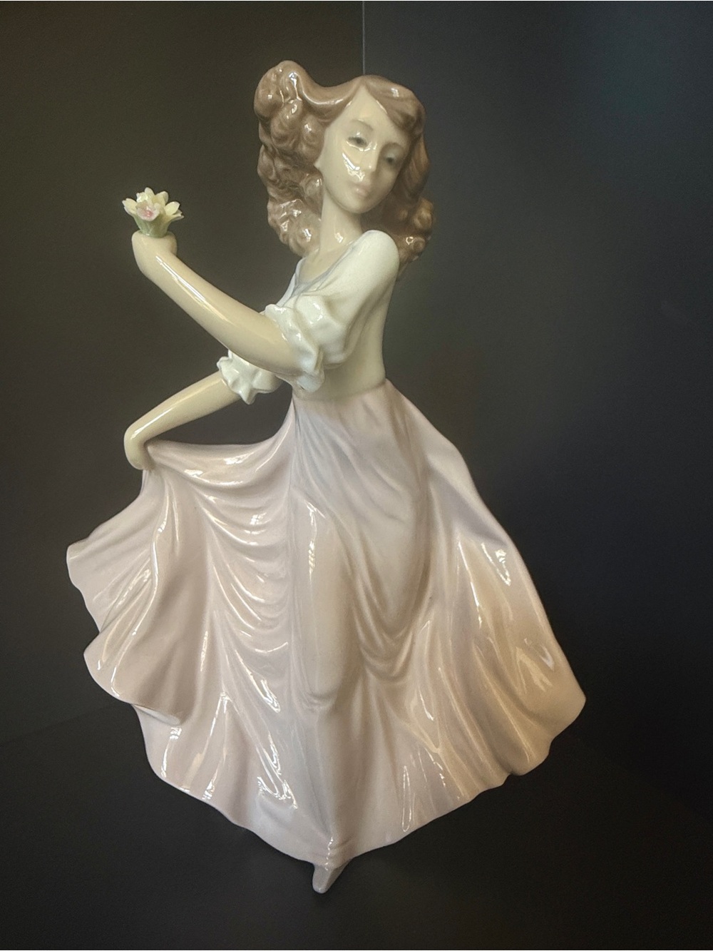 Lladró 6543 Summer Breeze Macy’s Exclusive Porcelain Figurine Retired
